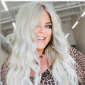 Meet your Posher, Elise